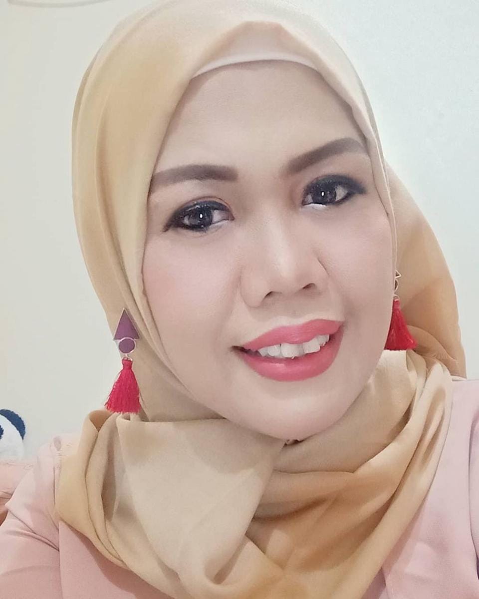 instagram.com/ellysugigi_real_