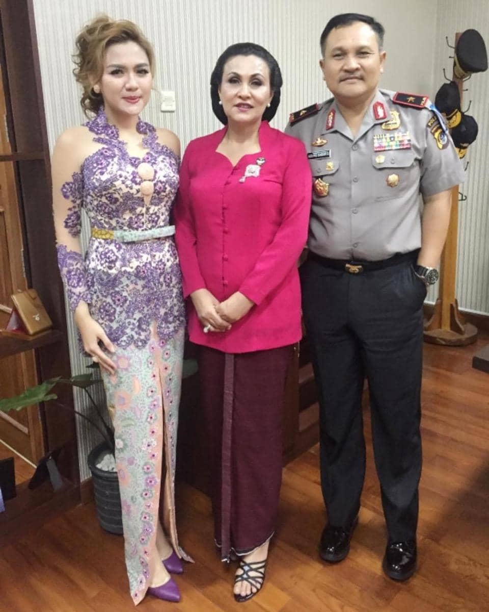 instagram.com/vickyshu