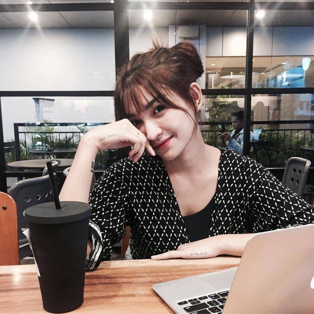 instagram.com/eghadelatoya