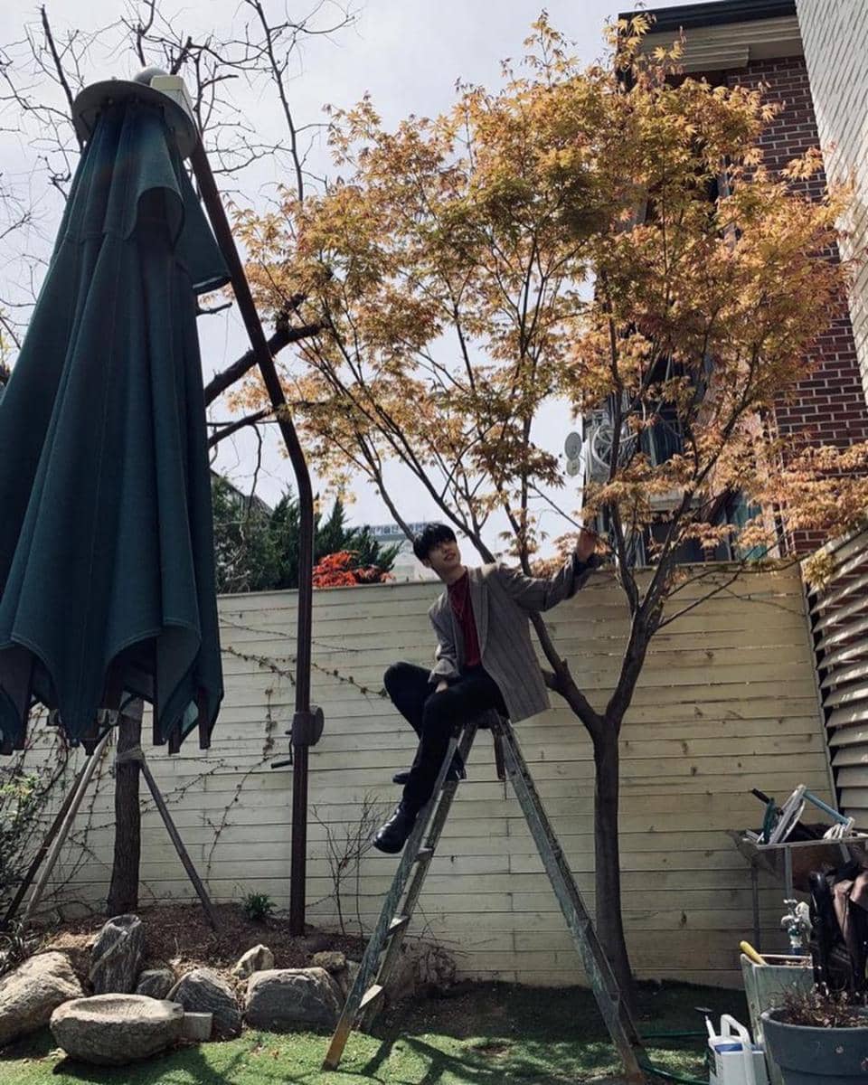 Instagram.com/ab6ix_official