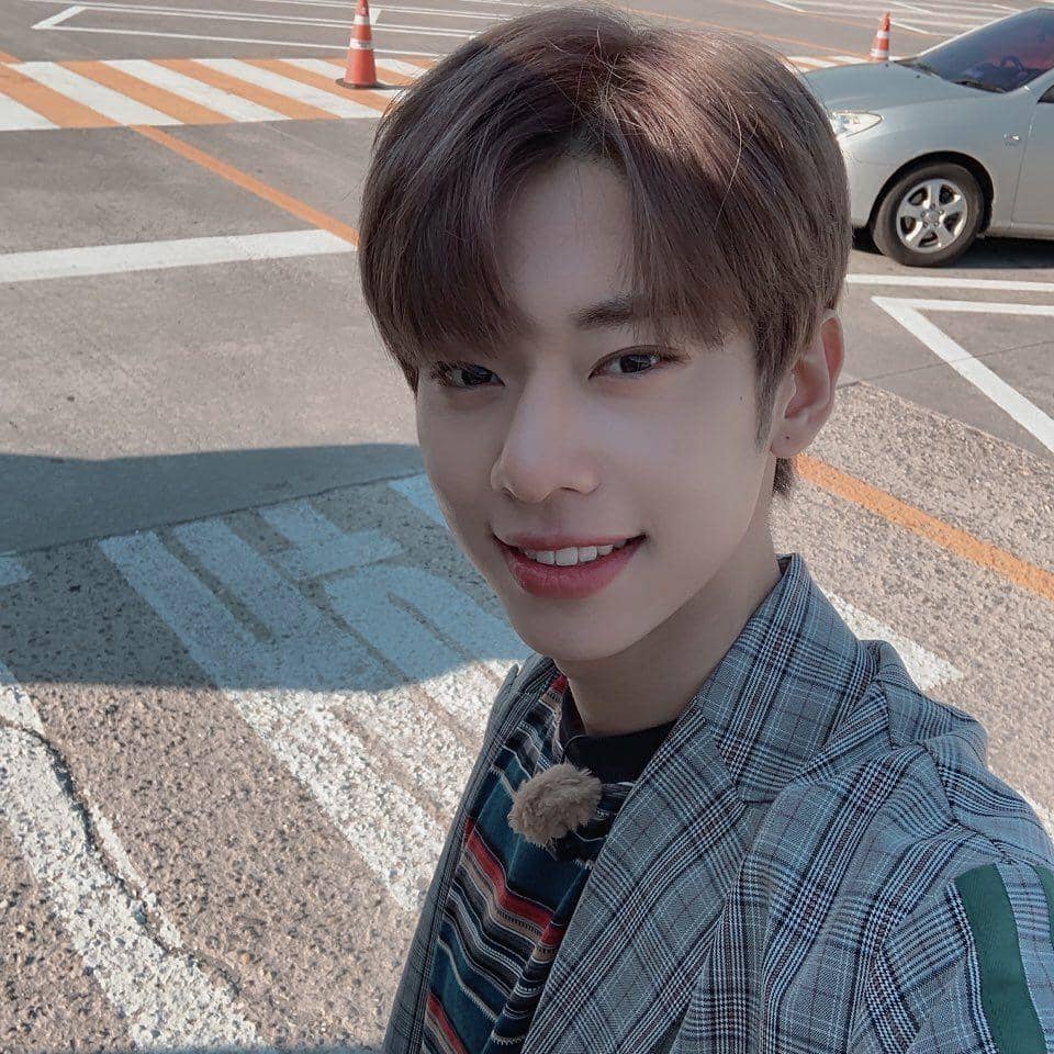 Instagram.com/ab6ix_official