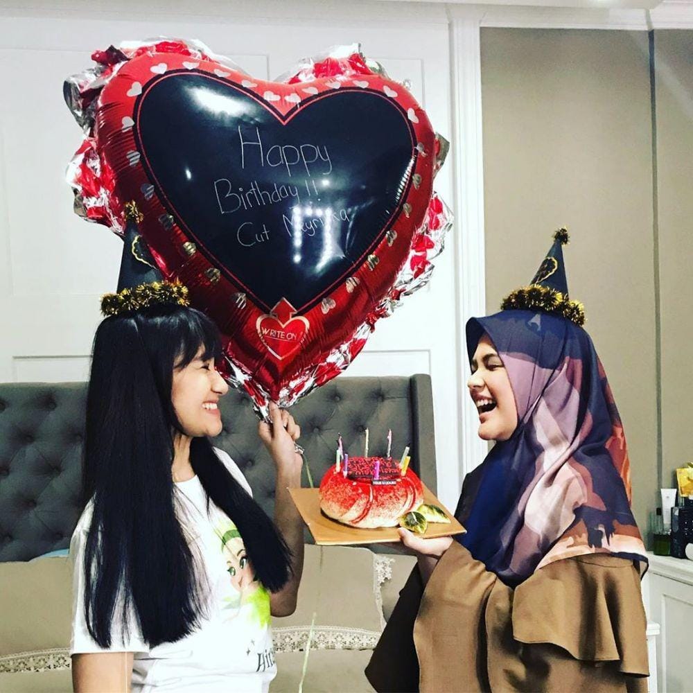 Instagram.com/marcella_simon