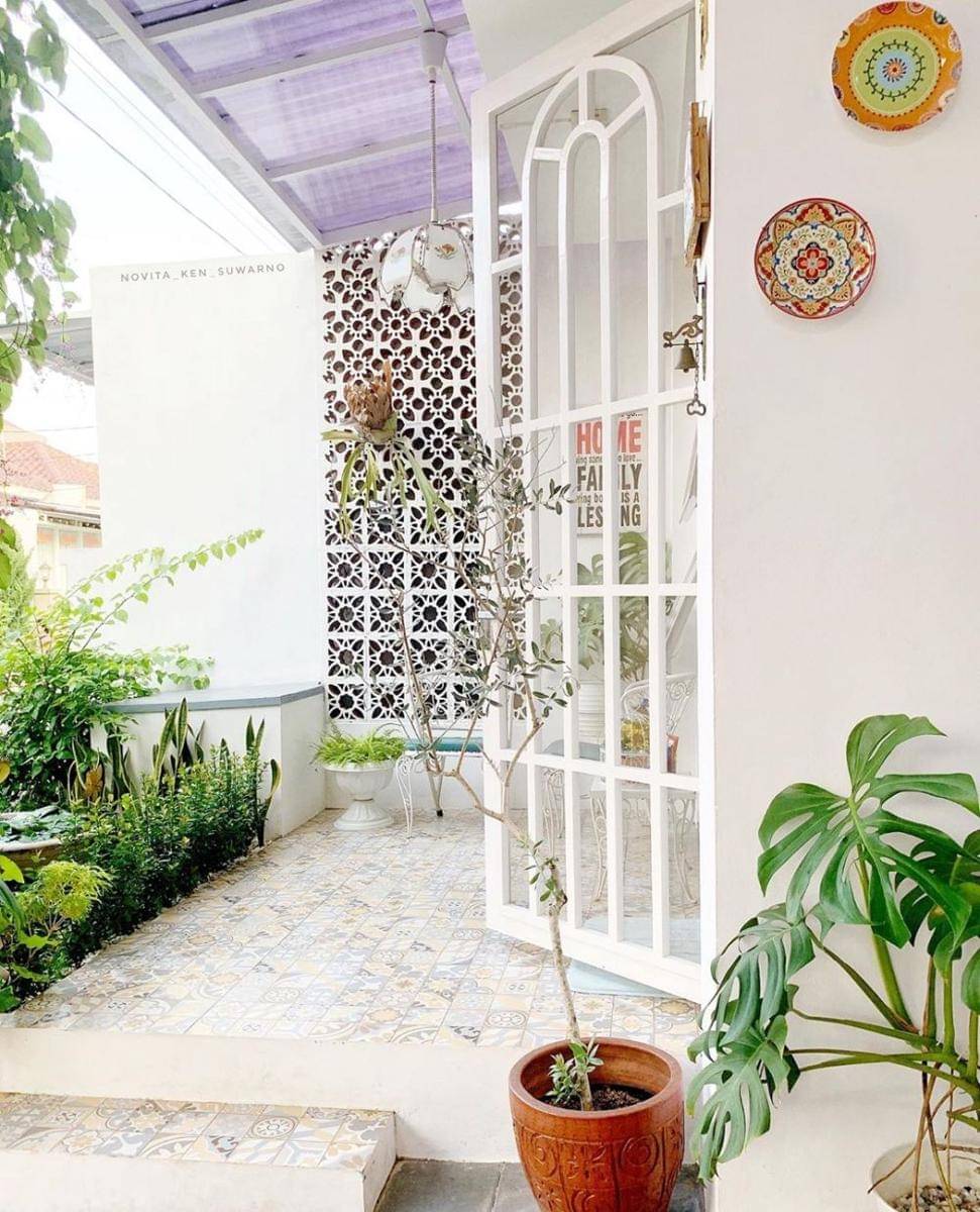 instagram/novita_ken_suwarno