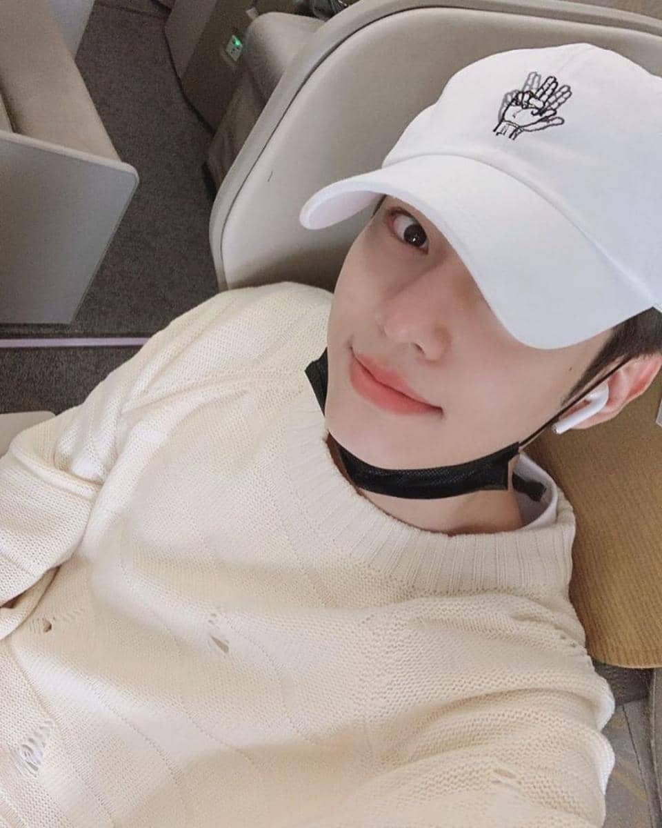 Instagram.com/ab6ix_official