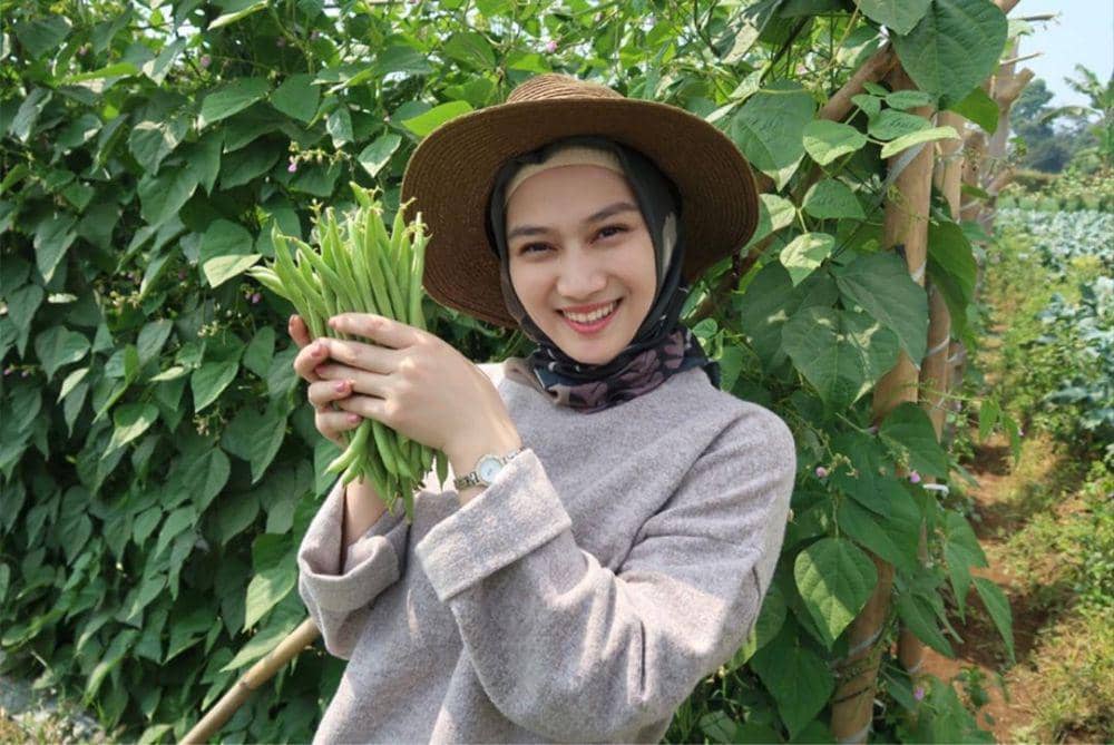 instagram.com/melodylaksani92