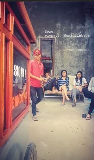 instagram.com/riairawan/