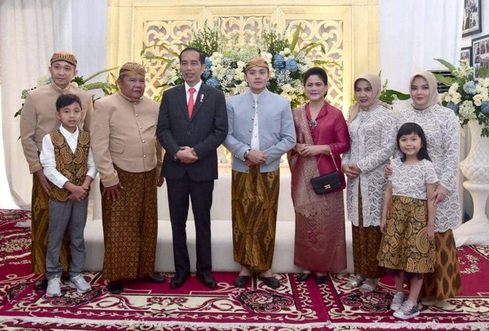 instagram.com/jokowi