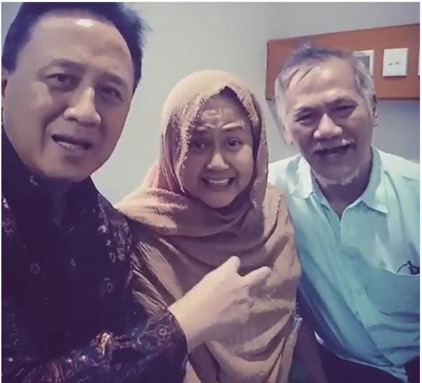 instagram.com/riairawan/