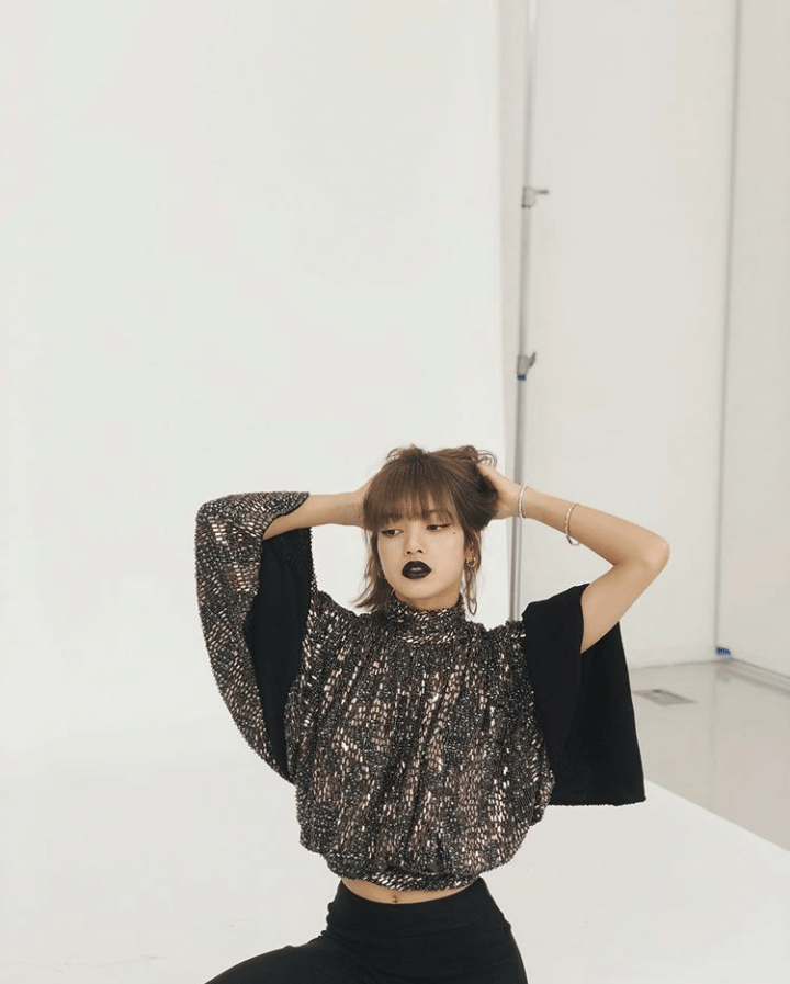 instagram.com/lalalalisa_m