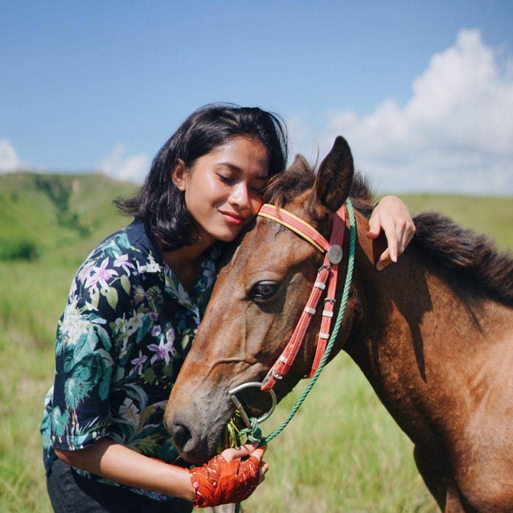 instagram.com/aghninyhaque