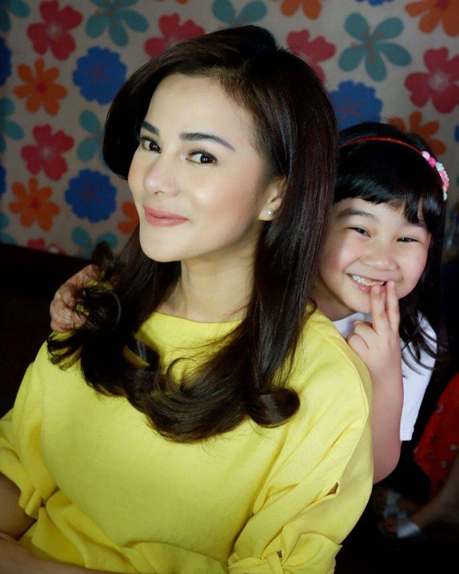 instagram.com/astridtiar127