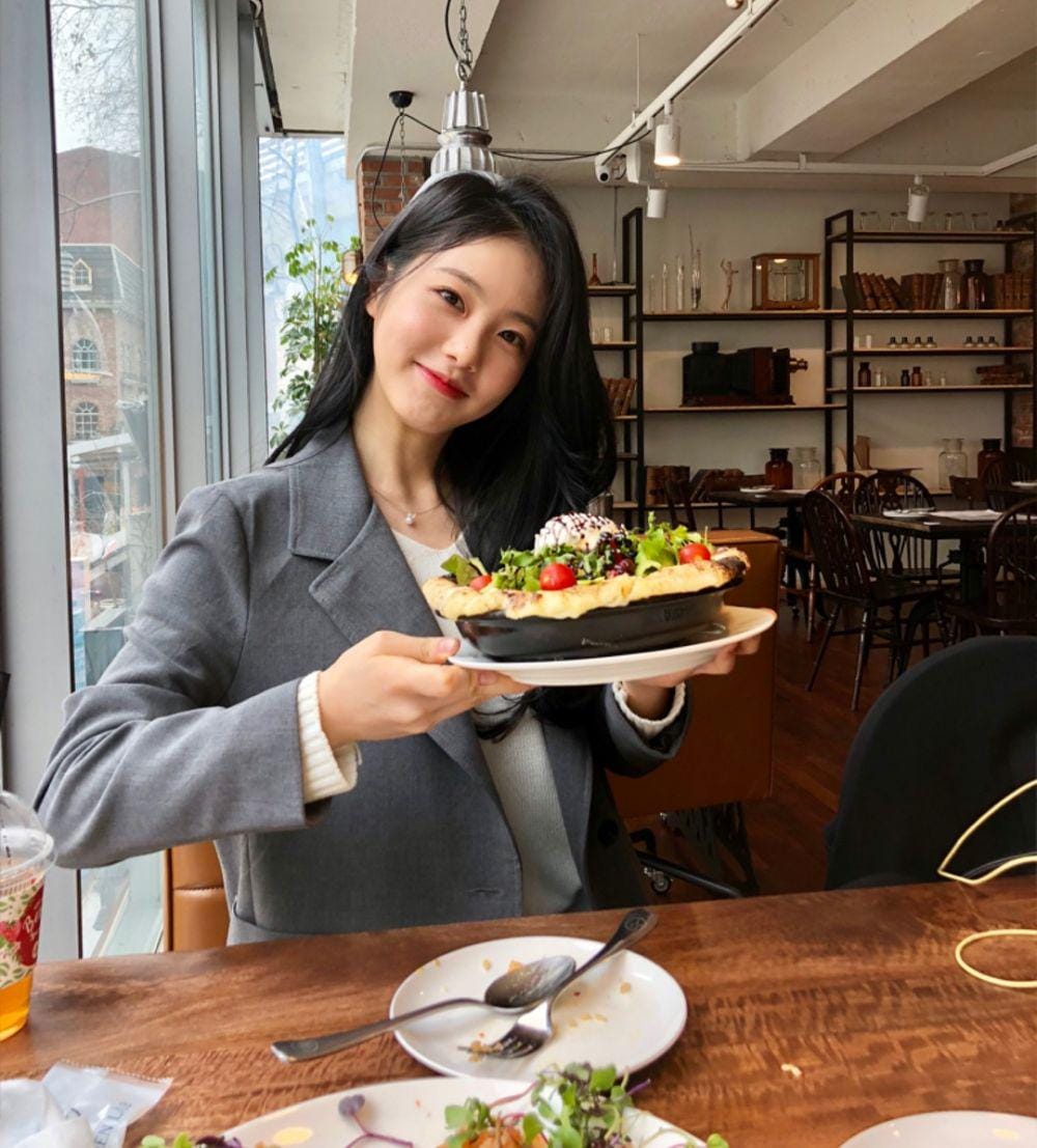 instagram.com/__shinyeeun