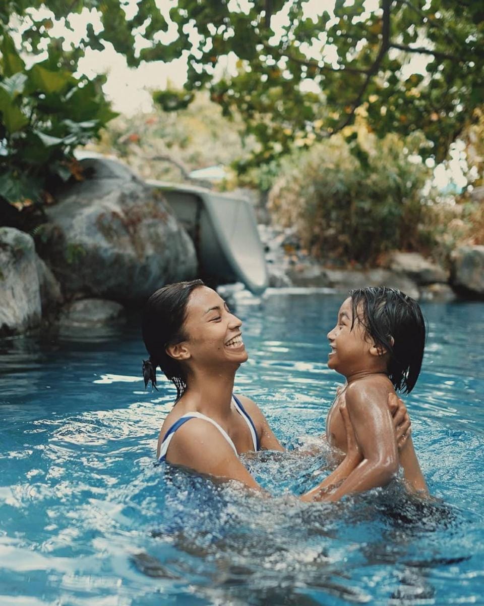 Instagram.com/shareefadaanish