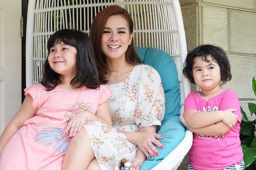 instagram.com/astridtiar127