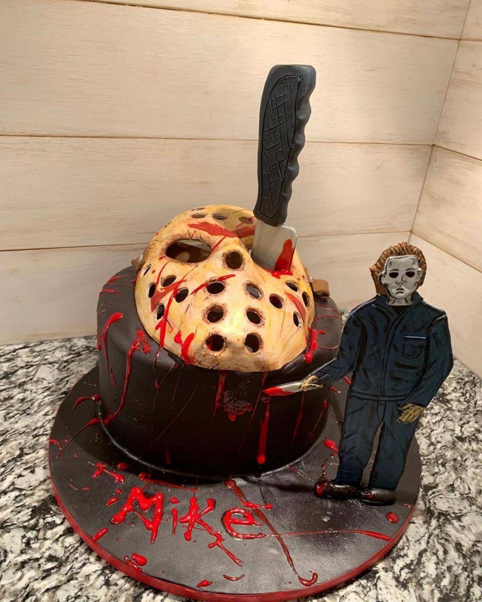 instagram.com/chrissys_creations_cakes