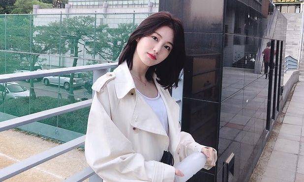 instagram.com/__shinyeeun