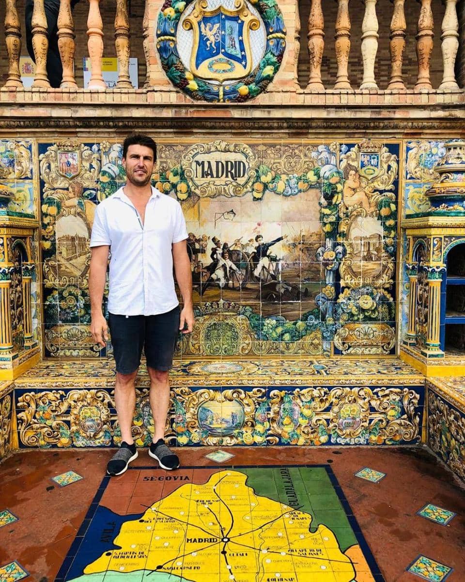 instagram.com/indahkalalo