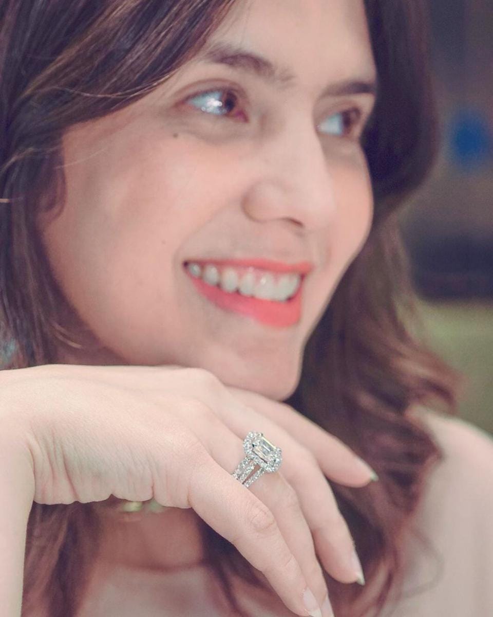 instagram.com/carissa_puteri