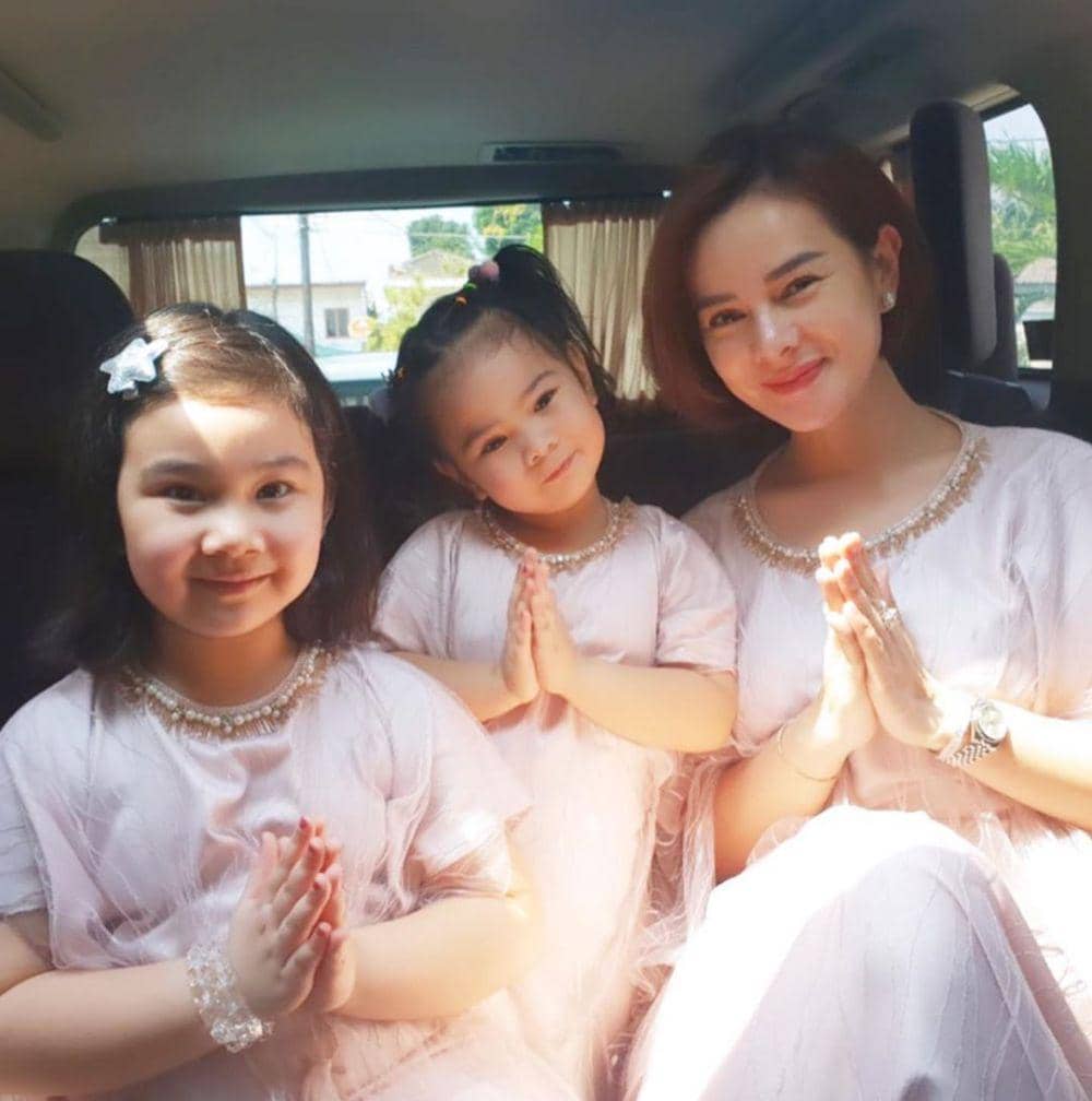 instagram.com/astridtiar127