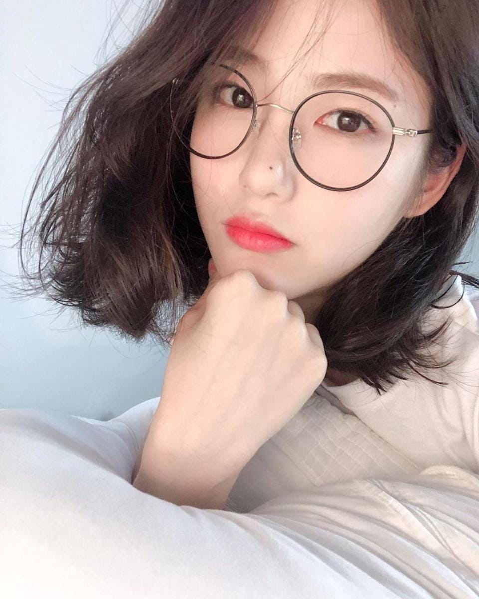 instagram.com/__shinyeeun