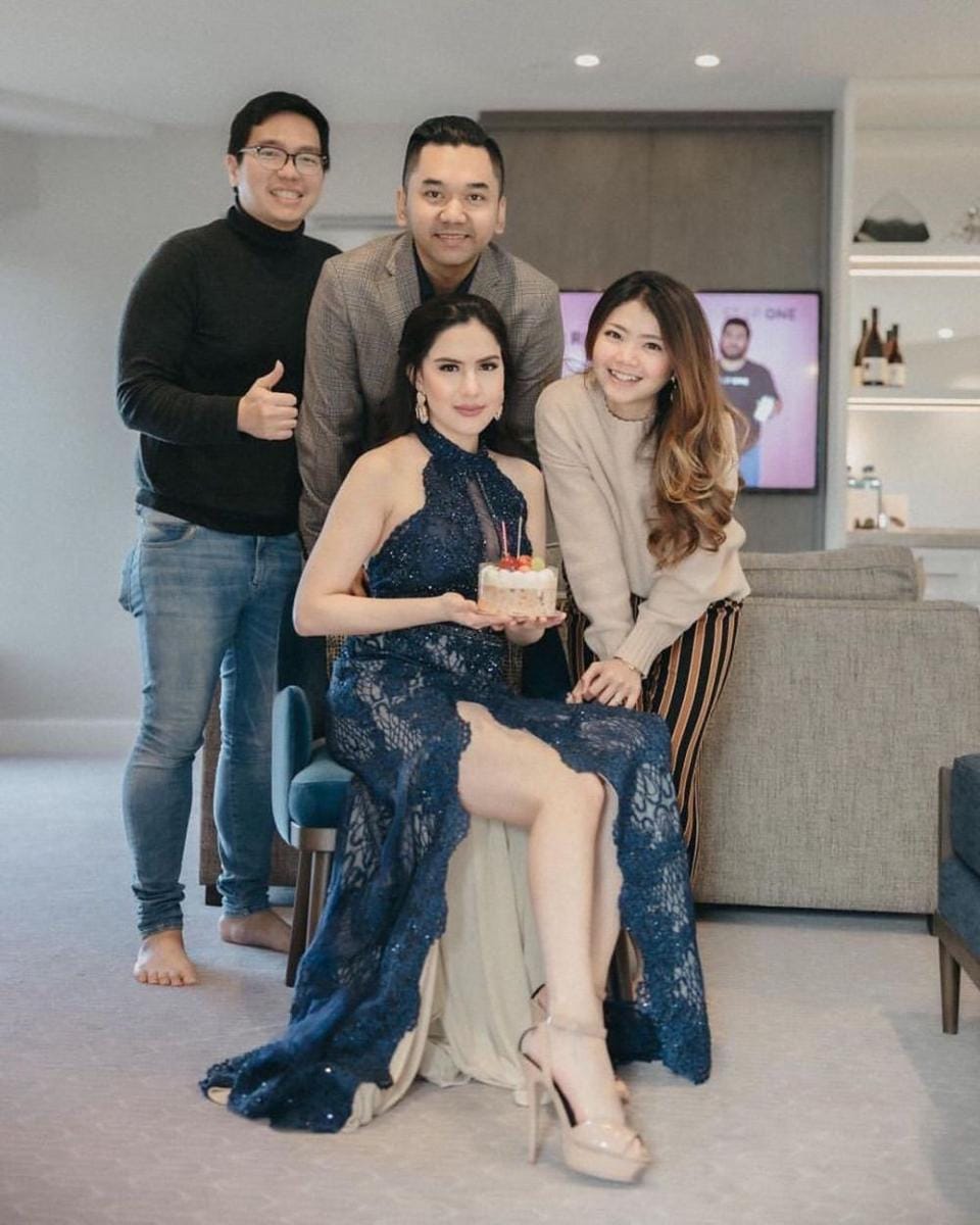 Instagram.com/sallyadelia