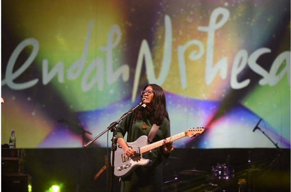 instagram.com/endahwidiastuti