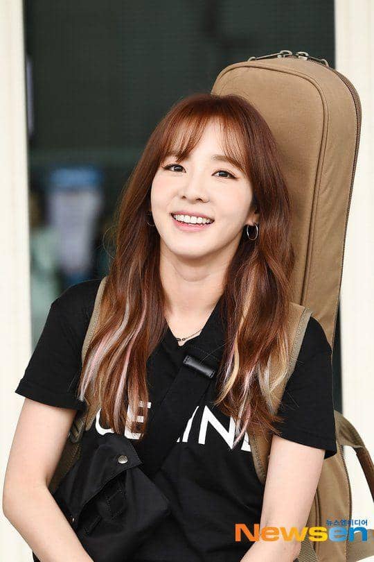 twitter.com/WeLoveDara