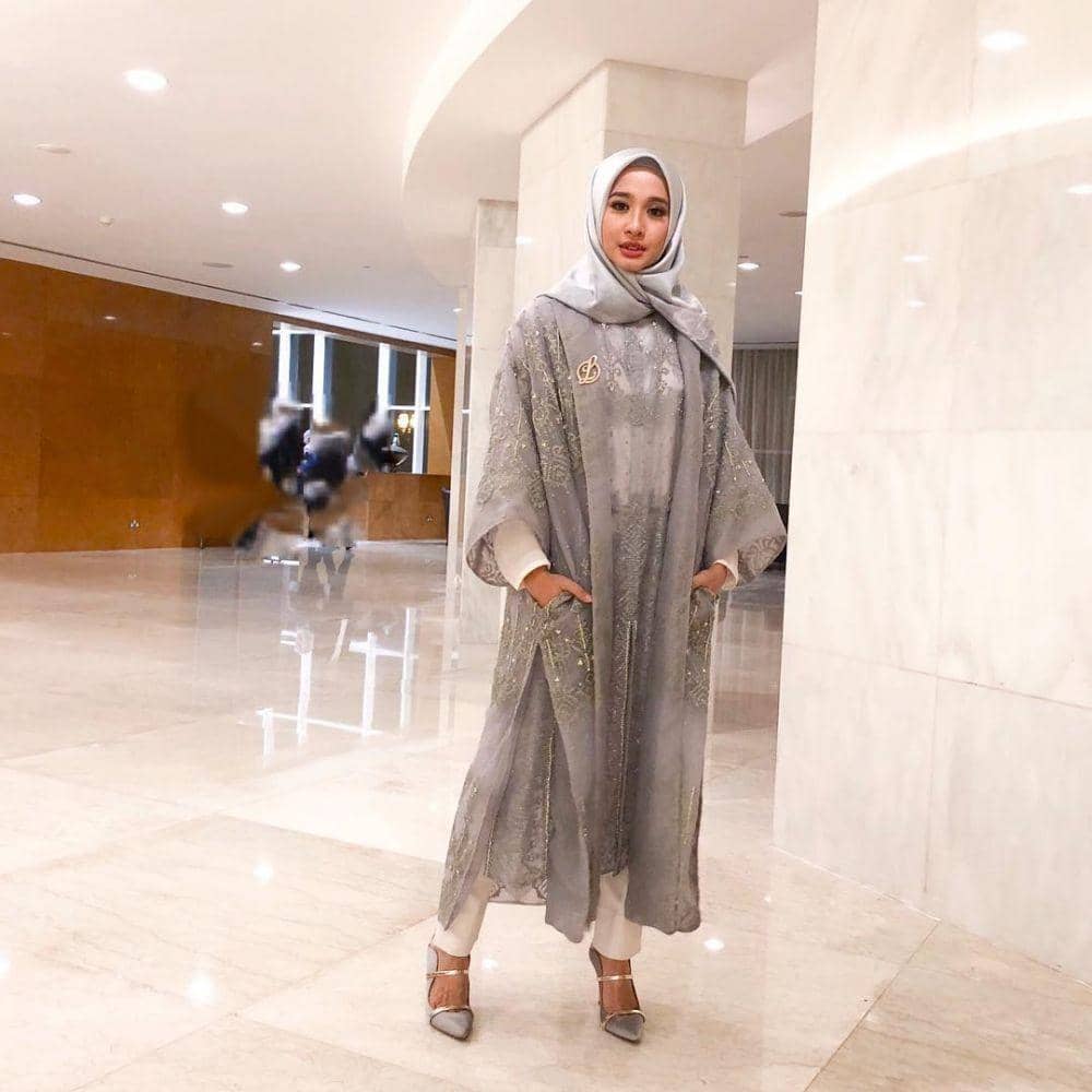 instagram.com/laudyacynthiabella