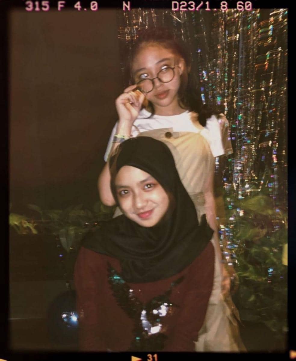 instagram.com/nashwaaaz