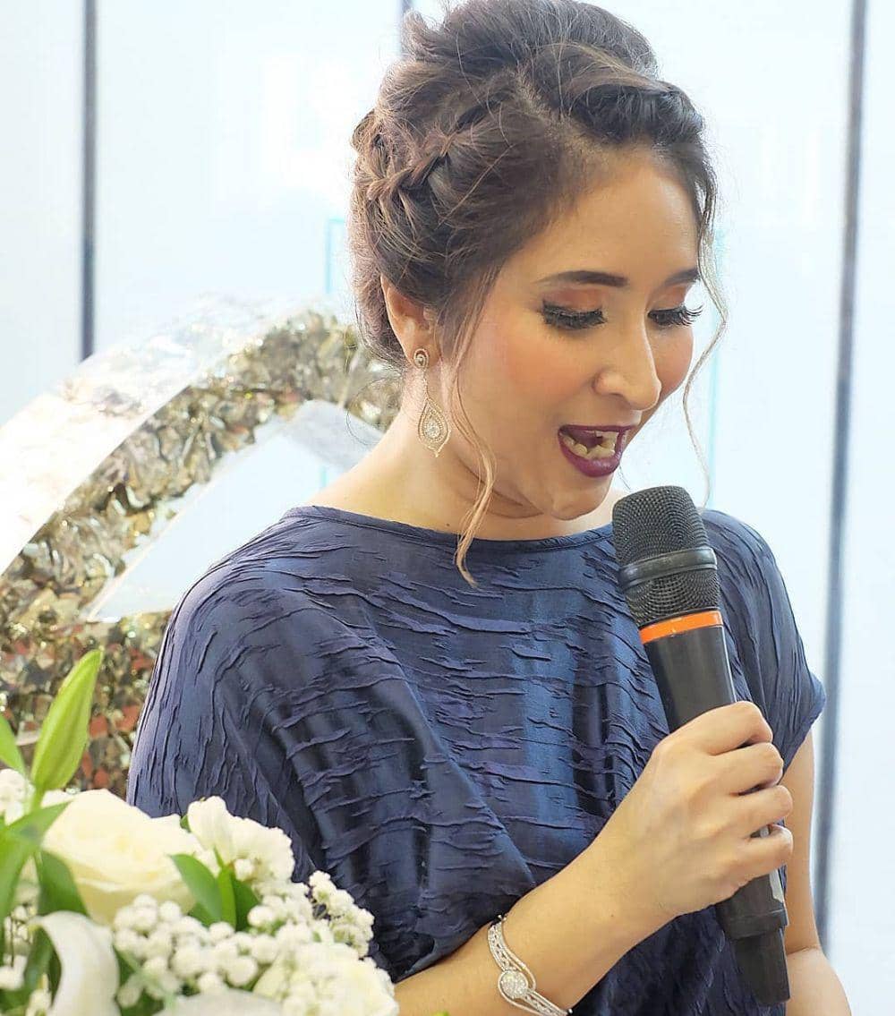 instagram.com/novitaangie