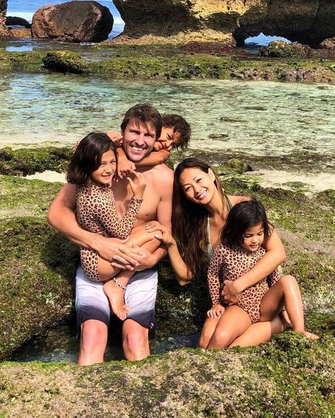 instagram.com/indahkalalo/