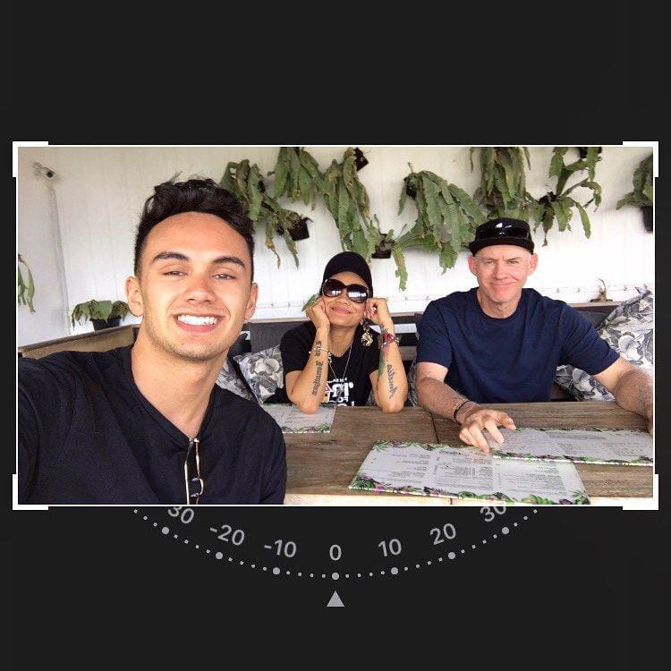 instagram.com/luisleeds