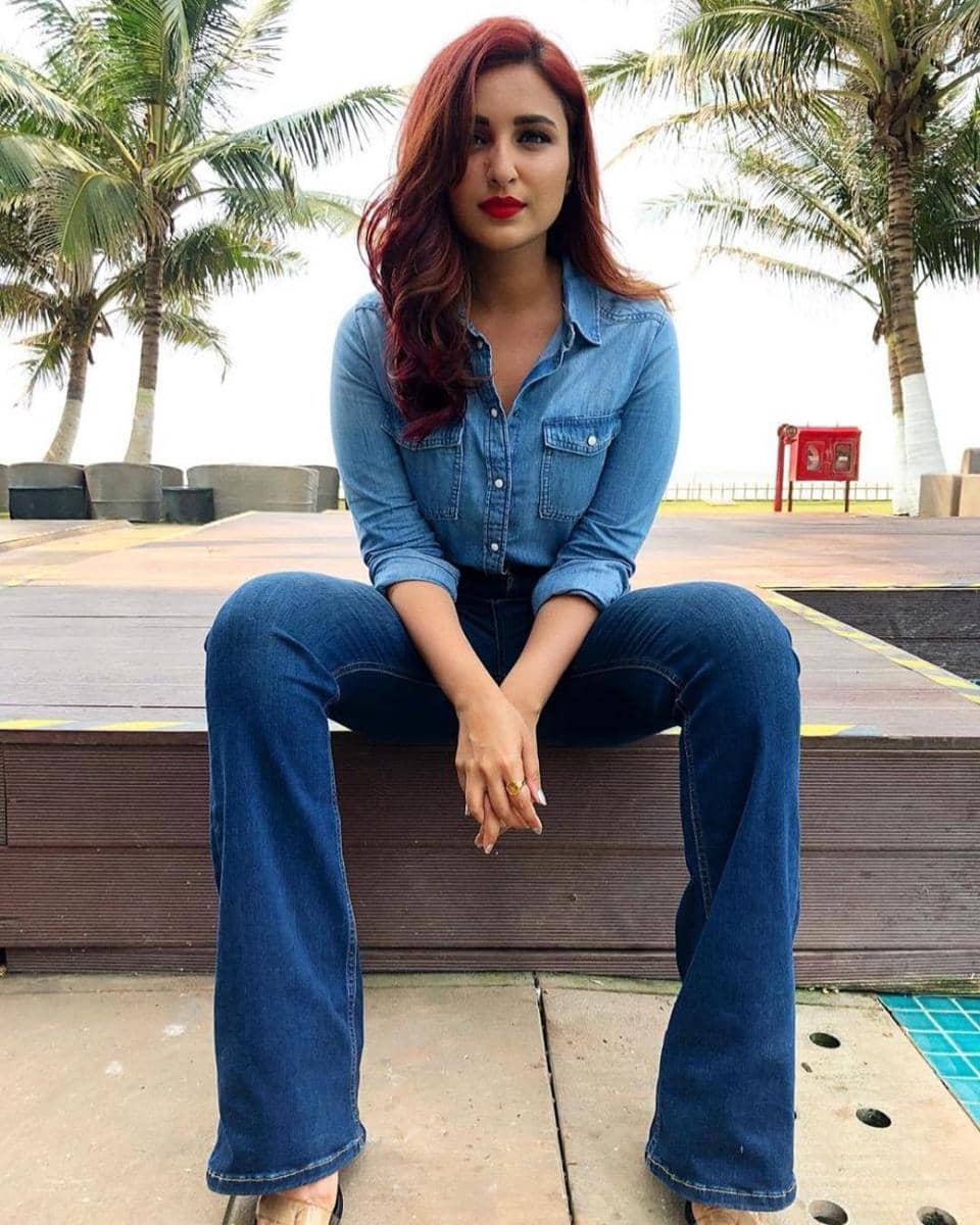 instagram.com/parineetichopra