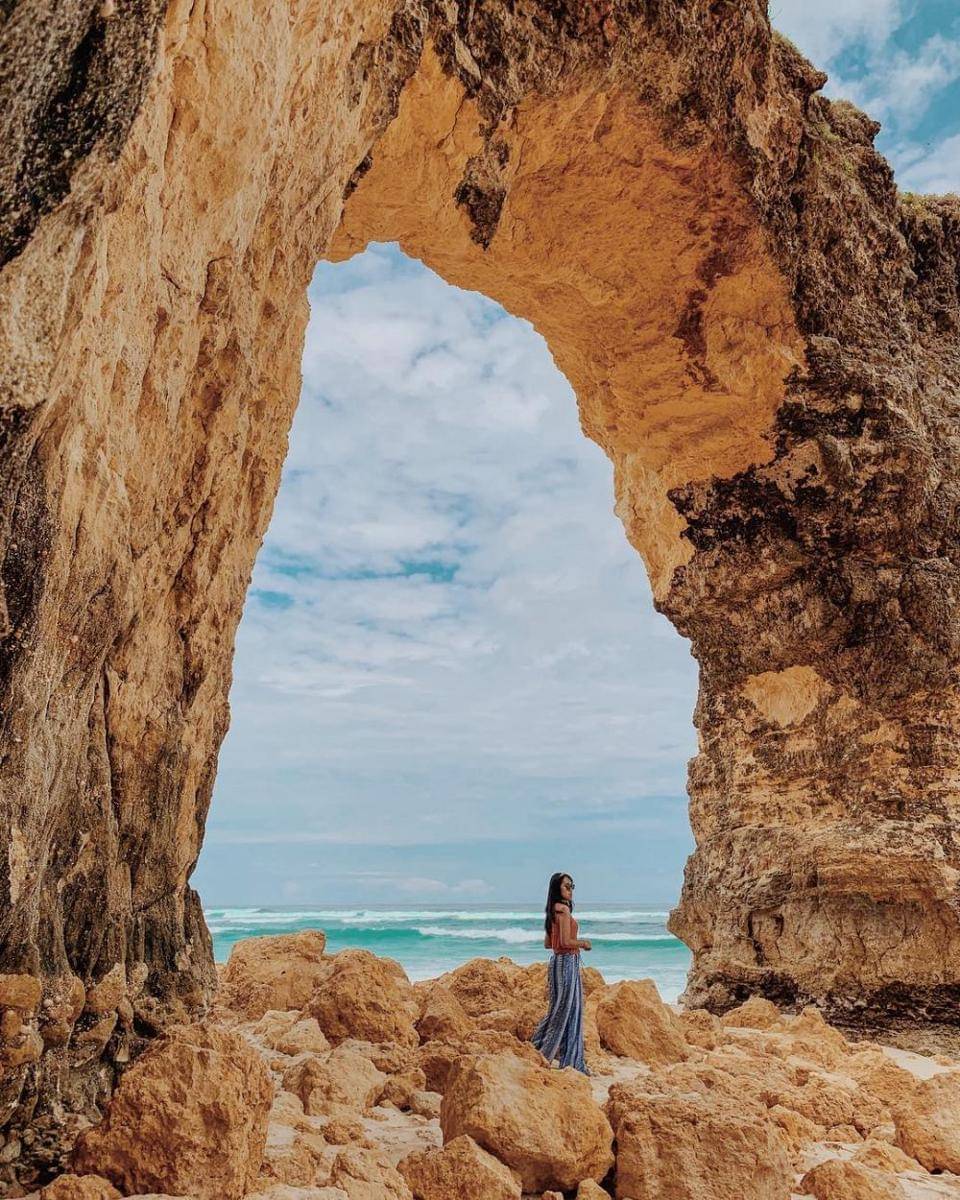 instagram.com/kadekarini