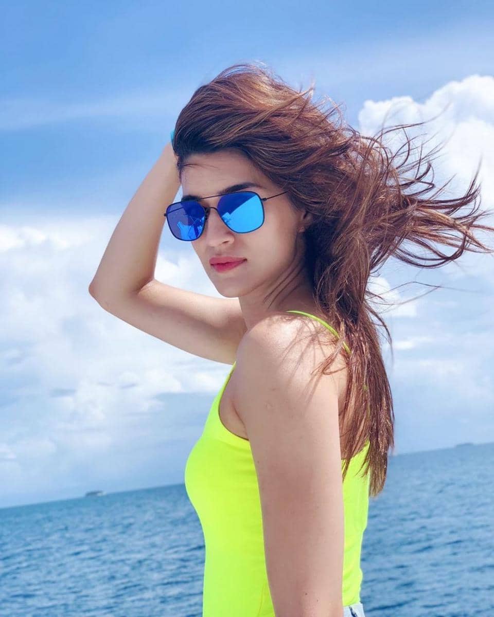instagram.com/kritisanon