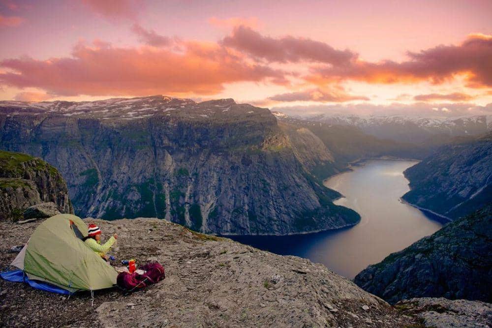 instagram.com/satyawinnie