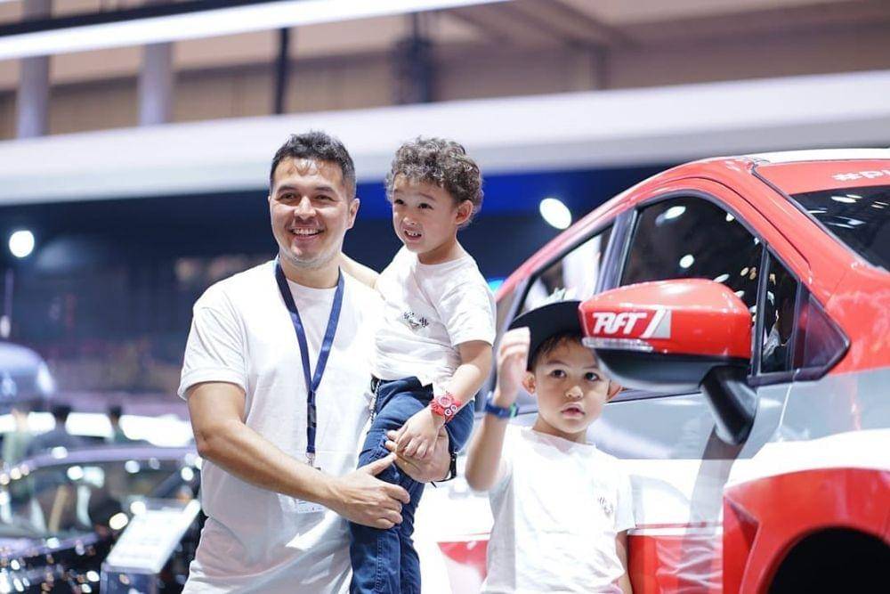 instagram.com/rifato