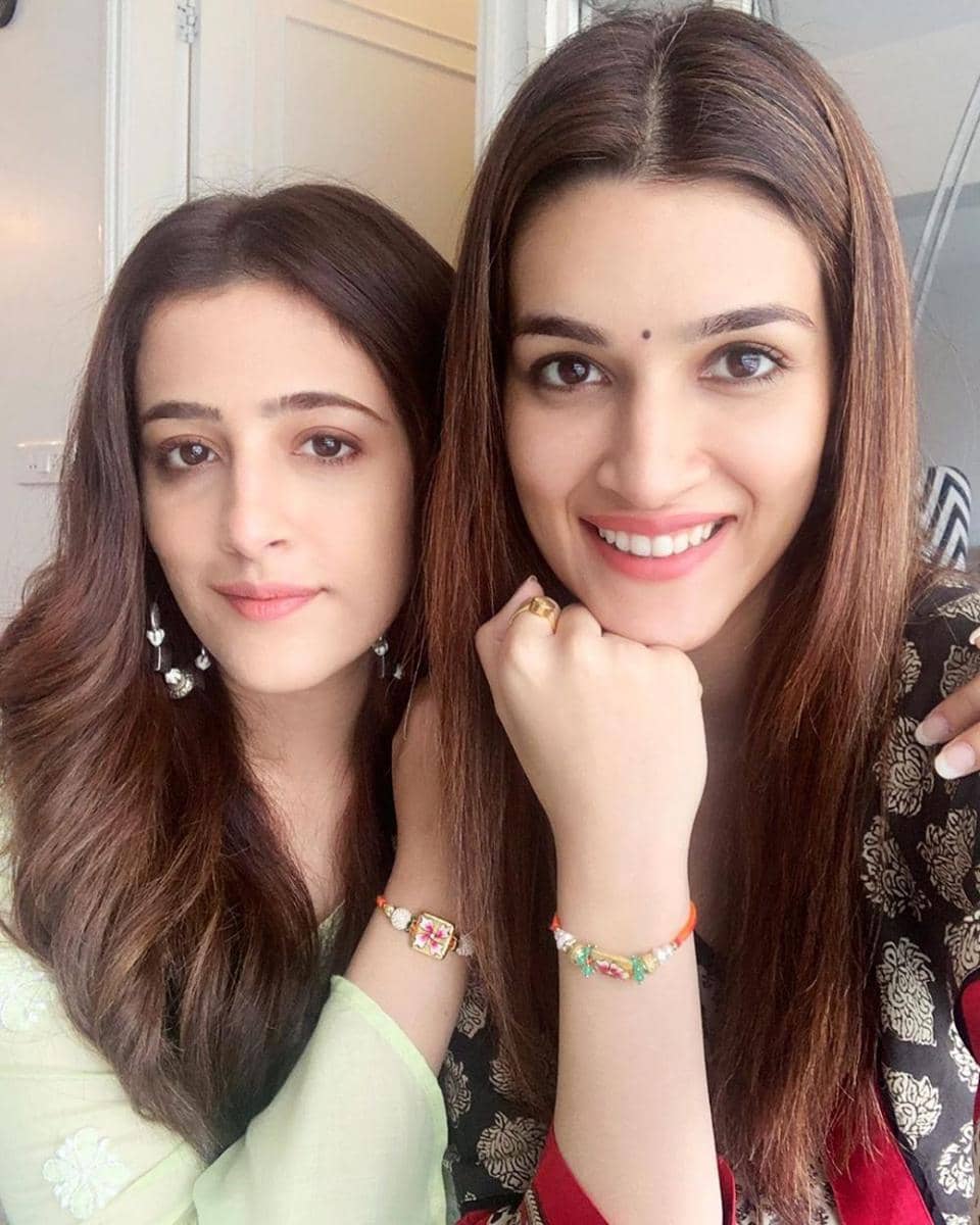 instagram.com/kritisanon