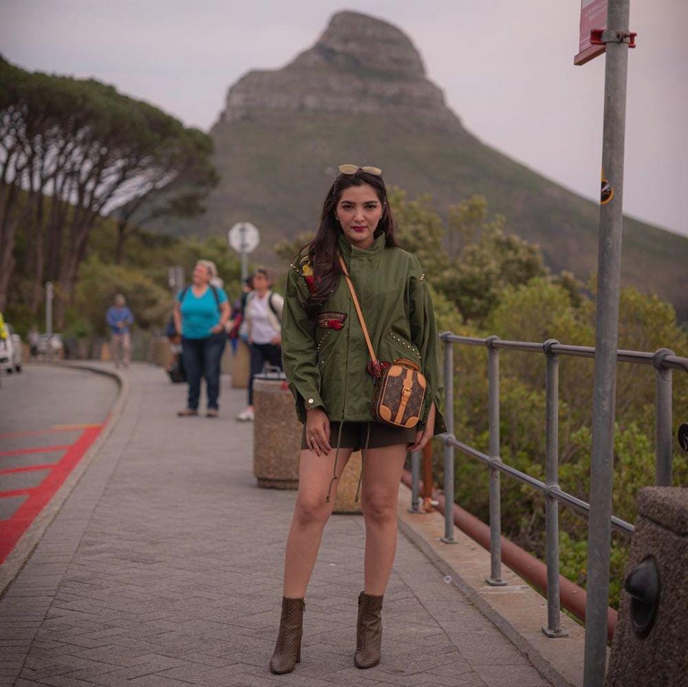 instagram.com/ashanty_ash