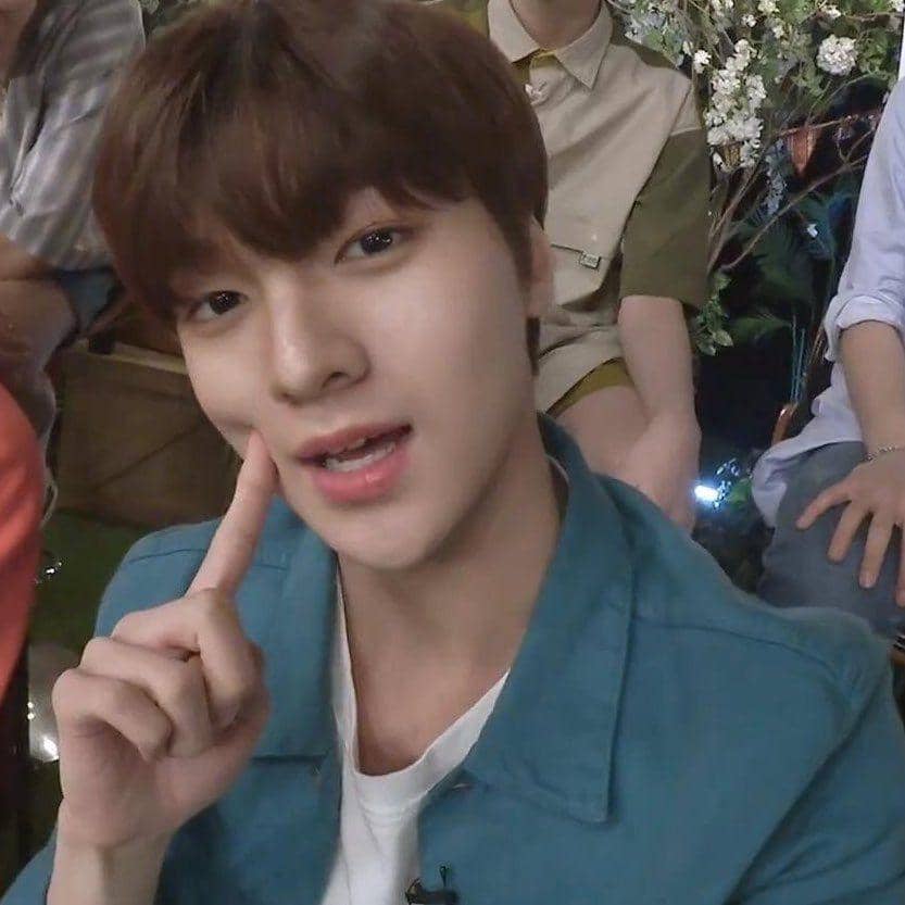 Twitter.com/godjunho