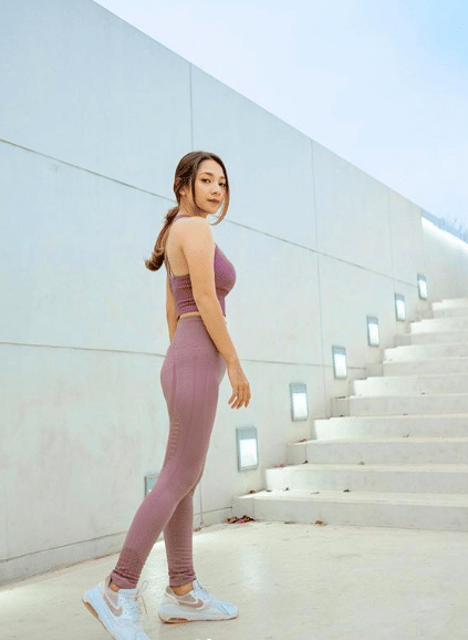 instagram.com/dindakirana.s