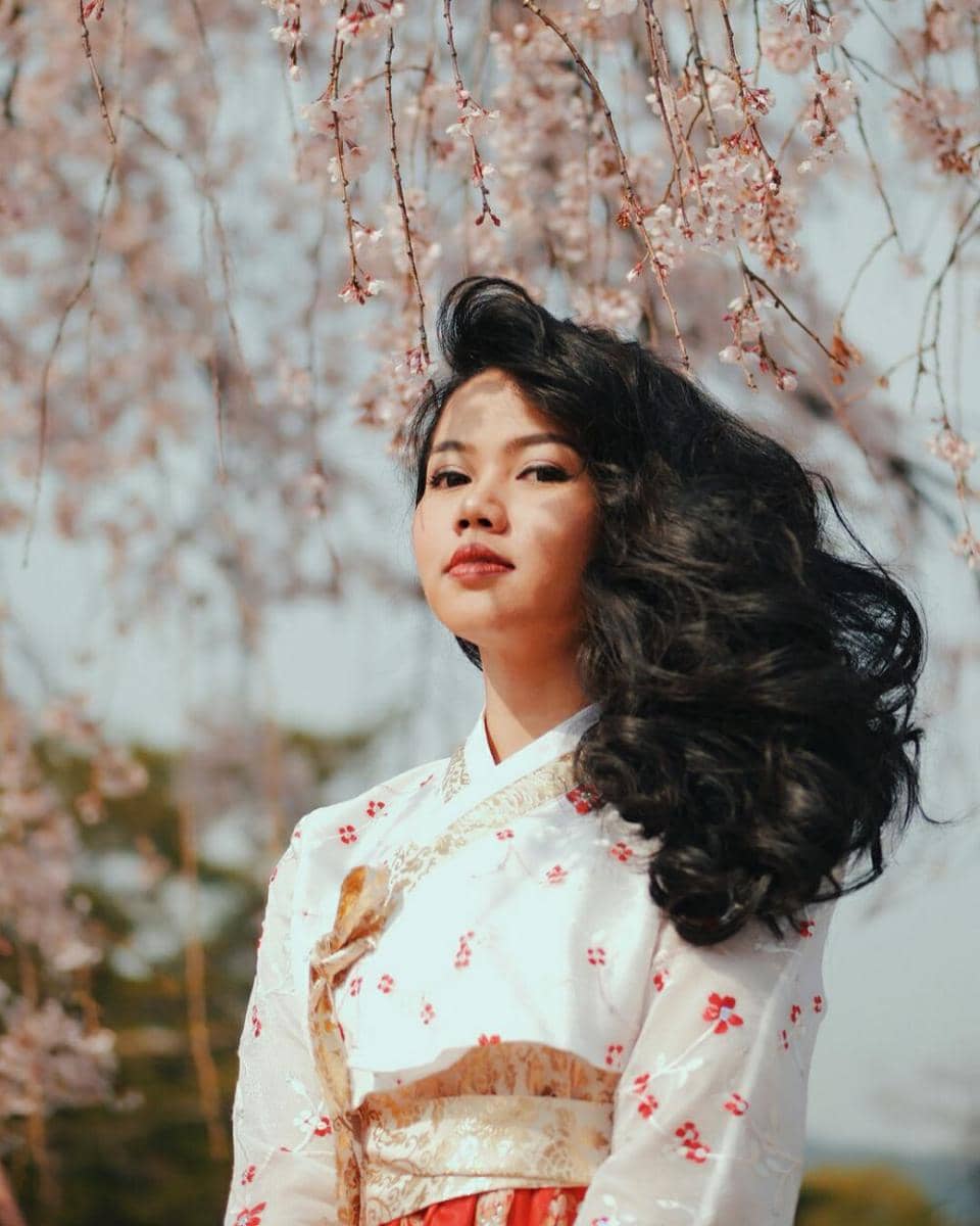 instagram.com/yurayunita