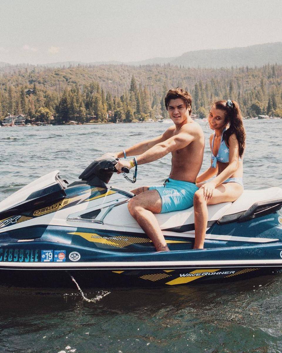 instagram.com/ethandolan