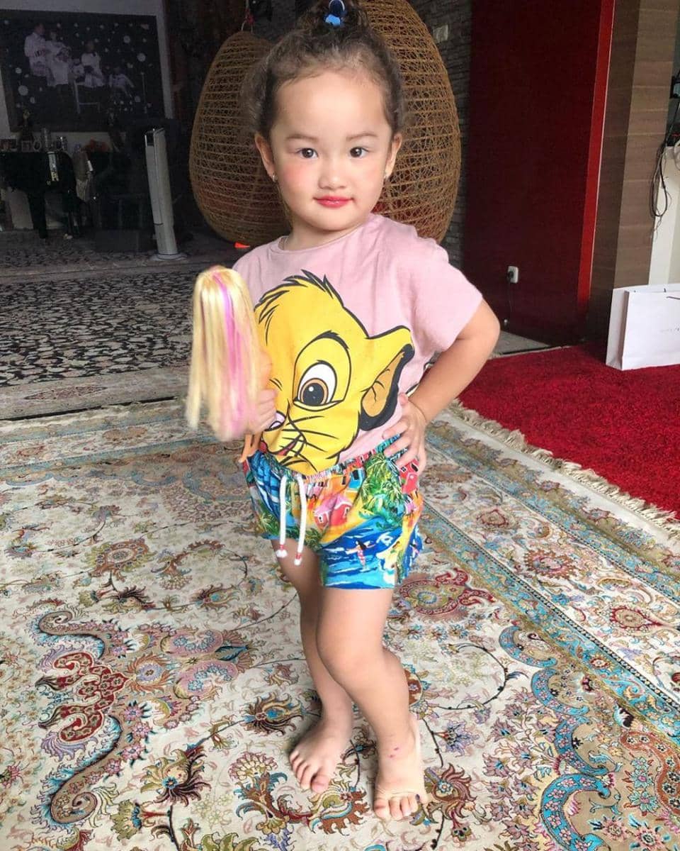 Instagram.com/ussypratama