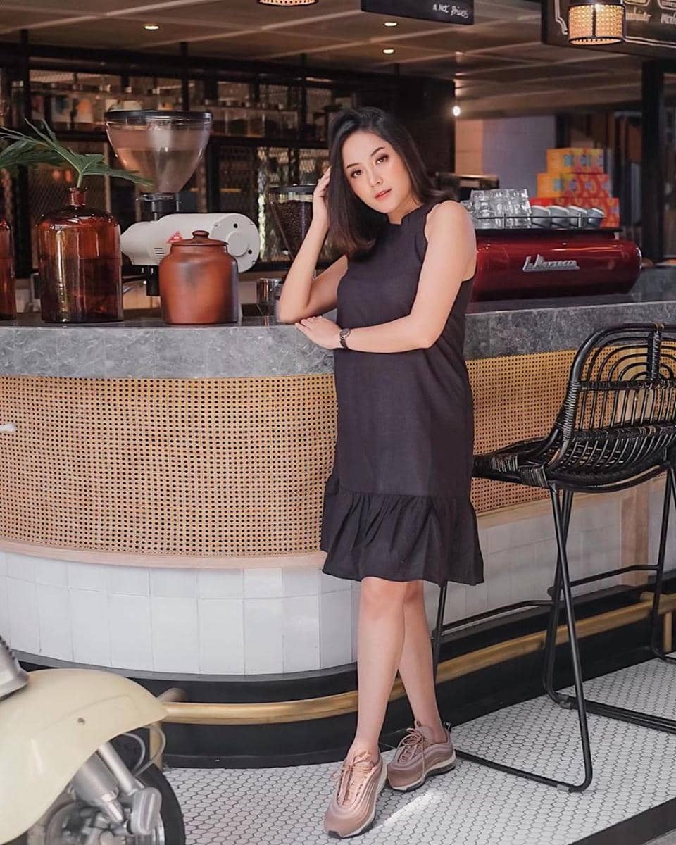 instagram.com/Gina Meidina Putri