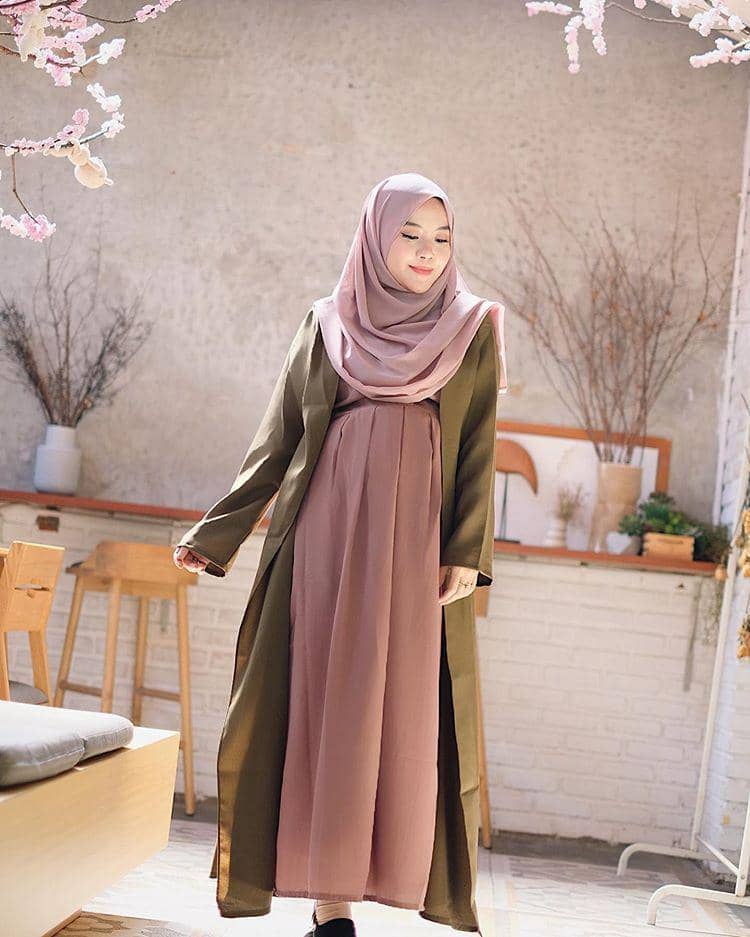 instagram.com/shafiraeden