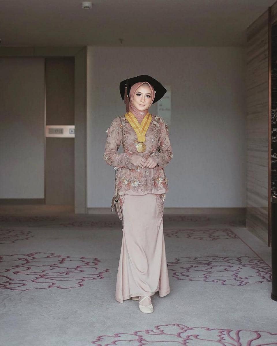 instagram.com/helminursifah