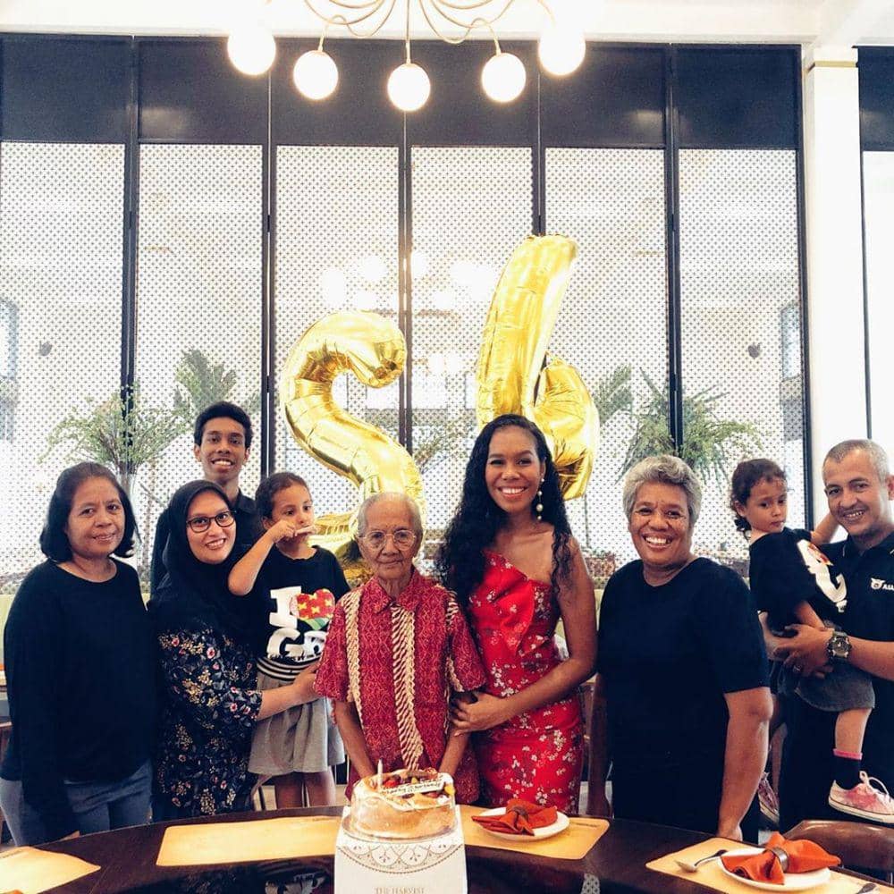 inatagram.com/christy_mariaa