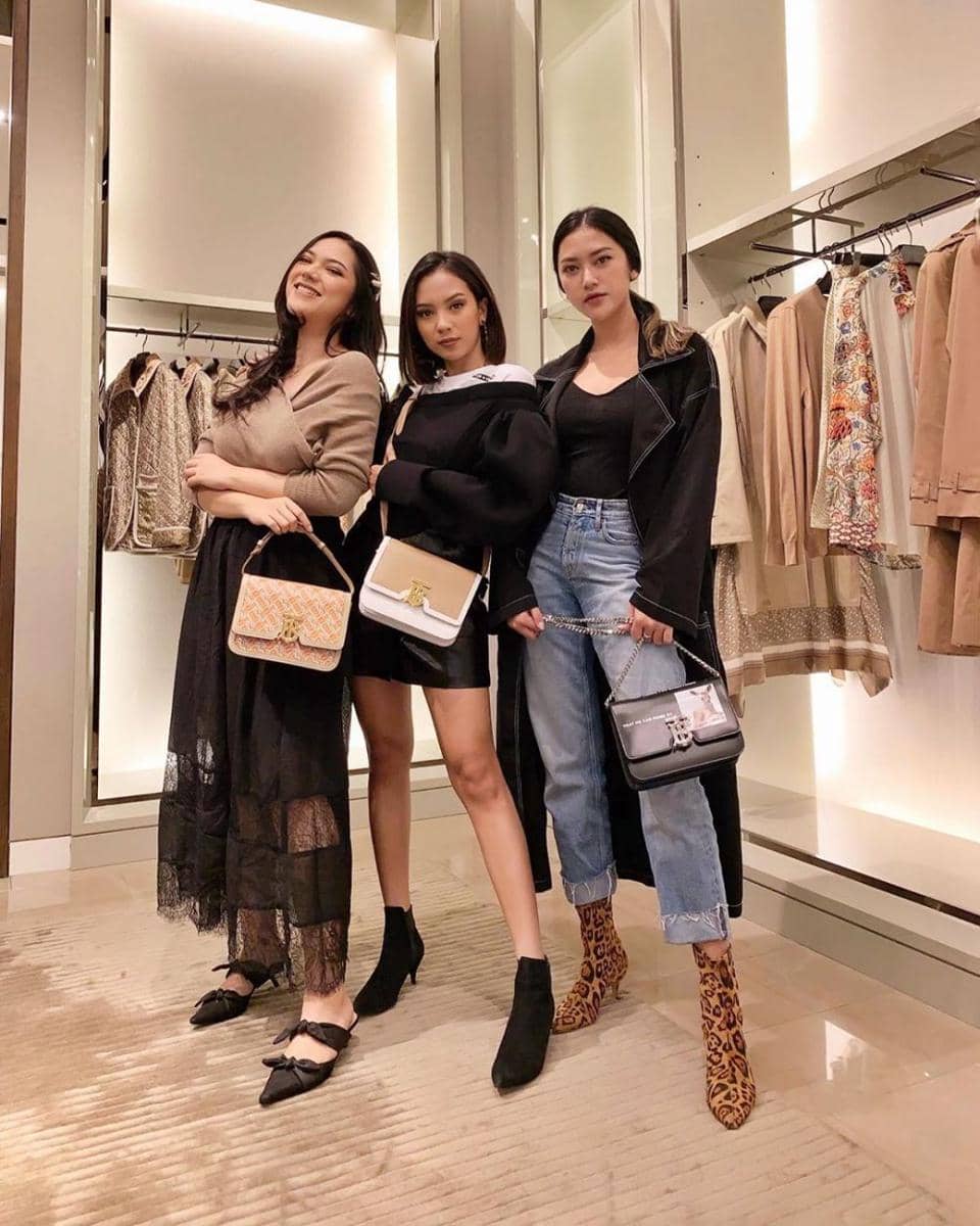 instagram.com/dindranashriyah