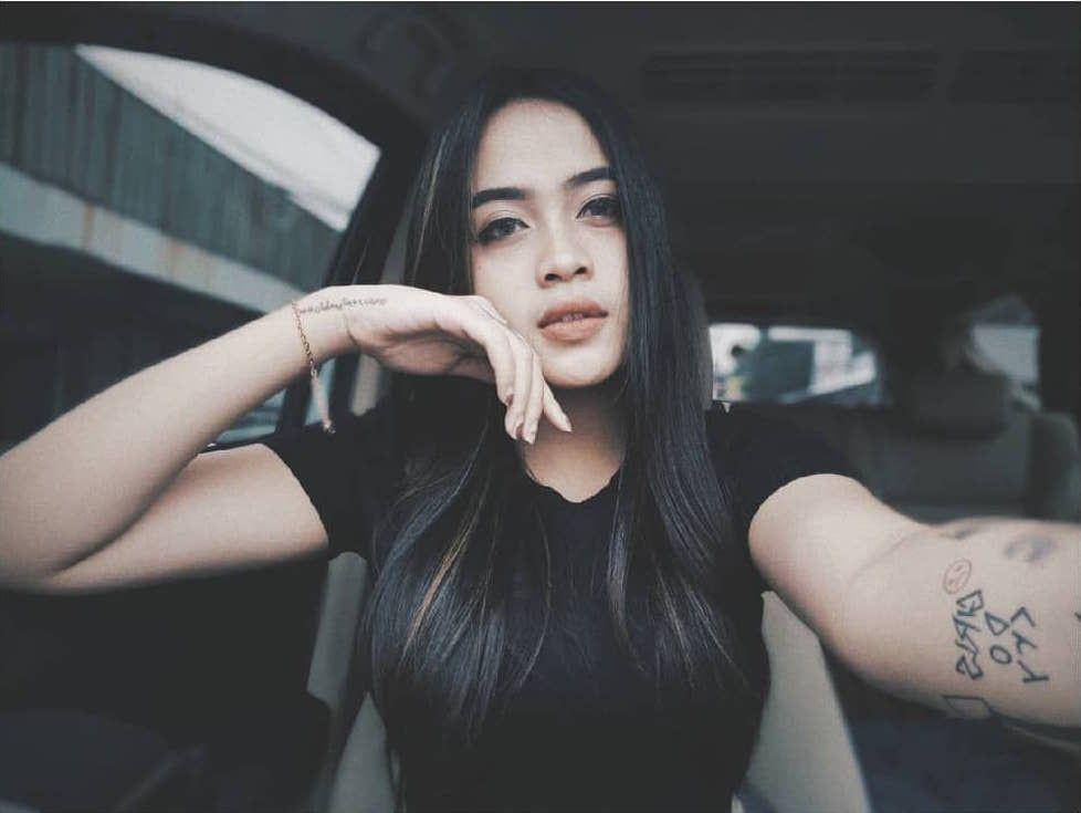 instagram.com/dik.xena.xenita